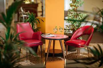 Lobby lounge