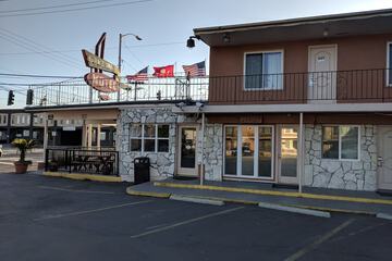 La Hacienda Motel