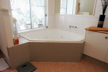 Jetted Tub