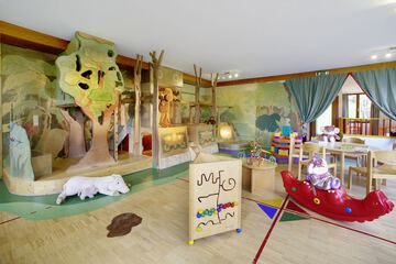 Children's play area - indoor