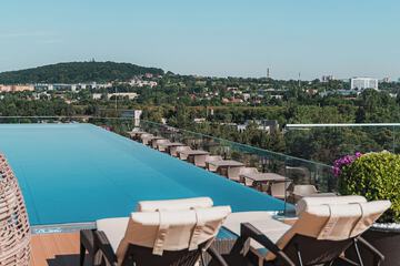 Rooftop pool