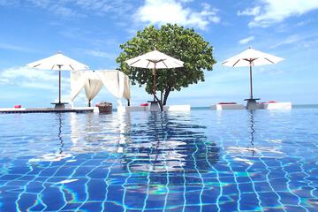 Infinity pool