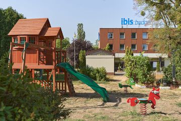 Children's play area - outdoor