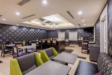 Breakfast/Coffee Service 39 of 45