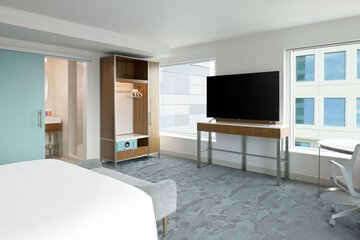 Room 15 of 64