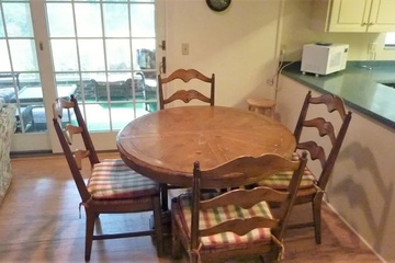 guest_rooms