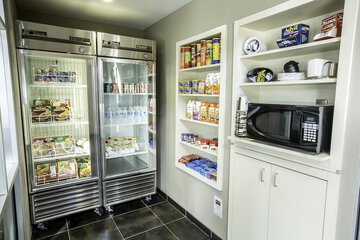 Snack bar