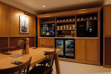 Snack bar