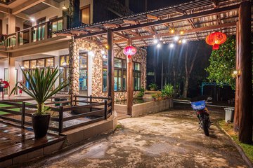 Courtyard