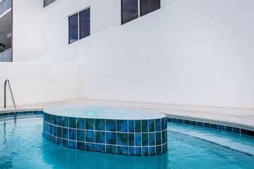 Pool 33 of 130