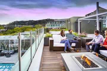 Hotel Exterior 43 of 58