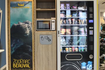 Snack bar