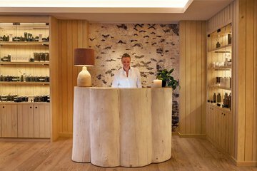 Spa reception