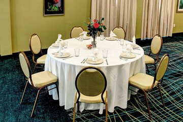 Ballroom/Hall 33 of 38