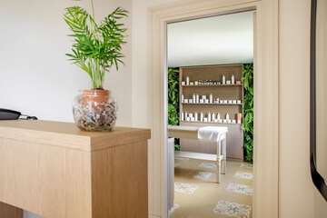 Spa reception