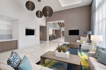 Lobby lounge