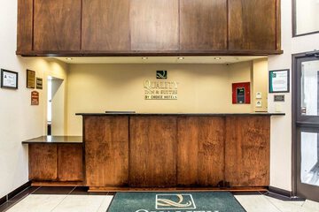 Hotel Interior 4 of 31