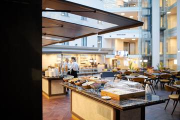 Breakfast buffet