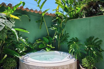 Private spa tub