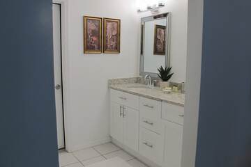 Bathroom sink