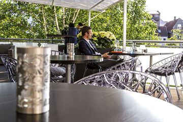 Sundeck