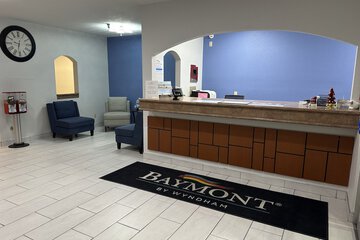 Baymont by Wyndham Omaha SW