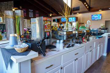 Breakfast/Coffee Service 28 of 36