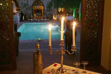 Couples dining