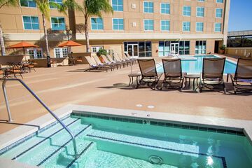 Pool 5 of 64