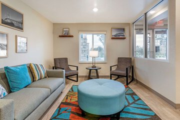 Hotel Interior 6 of 27