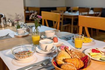 Breakfast meal