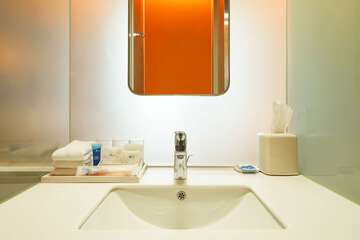 Bathroom sink