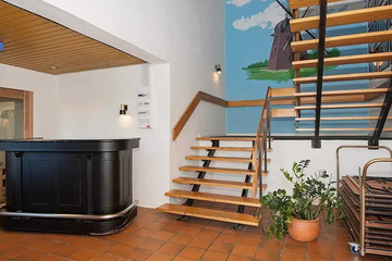 hotel_rooms