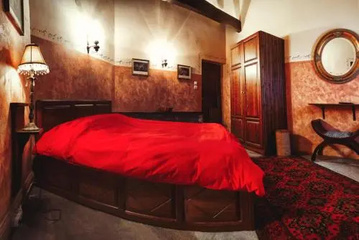 guest_rooms