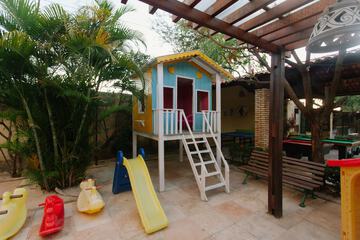 Children's play area - outdoor