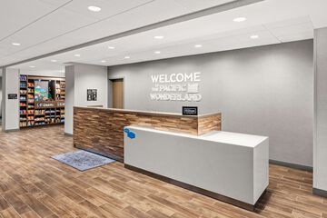 Check-in/check-out kiosk