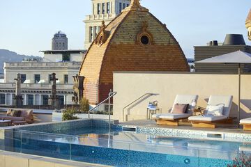 Rooftop pool