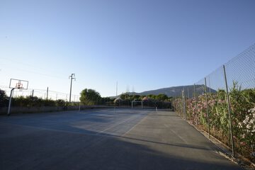 Tennis court