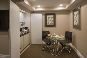 Private kitchenette