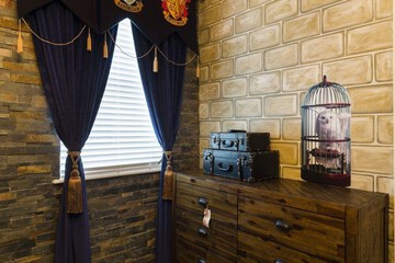 Children's theme room