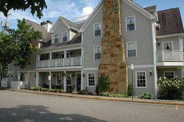 Artists Colony Inn & Restaurant