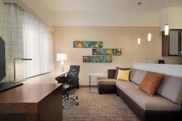 Room 12 of 26