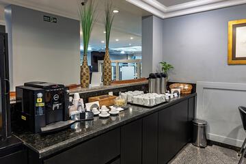 Coffee shop