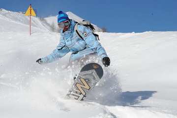 Snow and ski sports