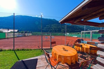 Tennis court