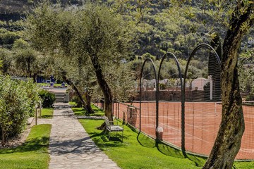 Tennis court