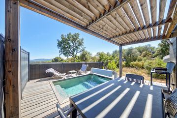 Private pool