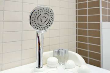 Jetted tub
