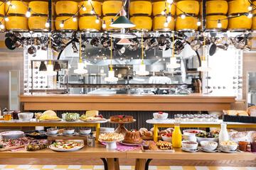 Breakfast buffet