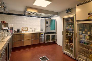 Snack bar